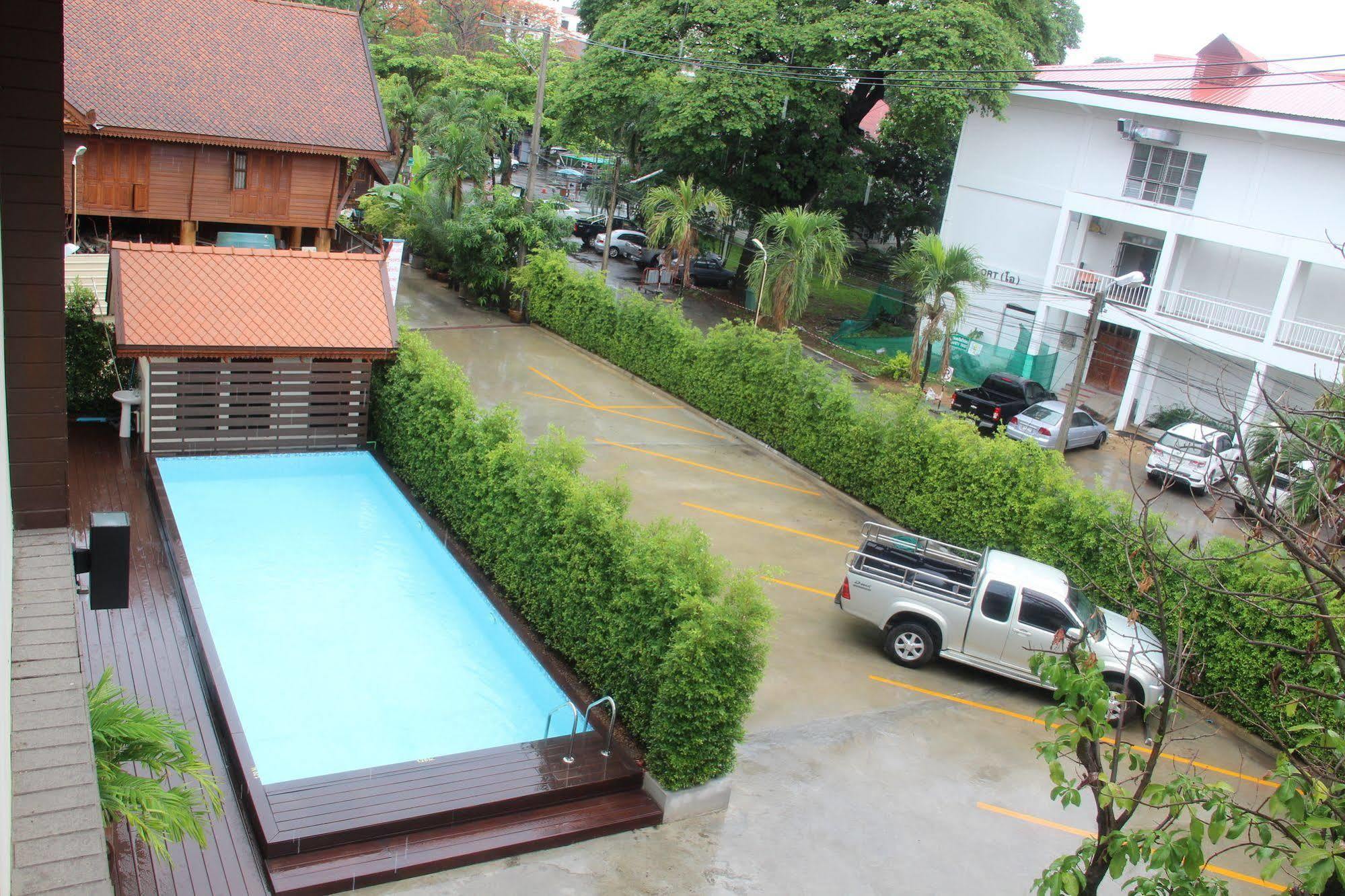 Hotel Monmuang Chiang Mai Esterno foto