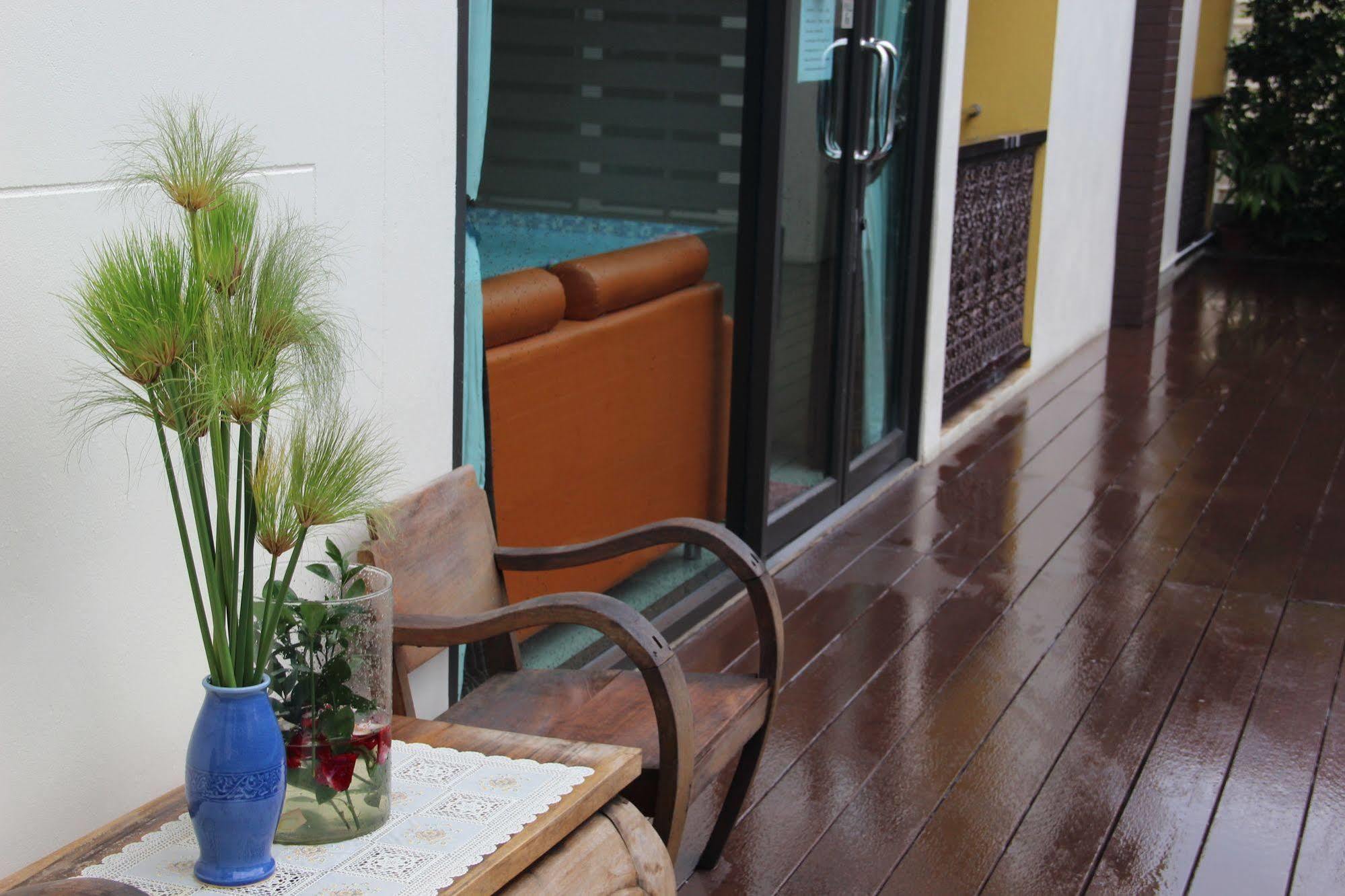 Hotel Monmuang Chiang Mai Esterno foto
