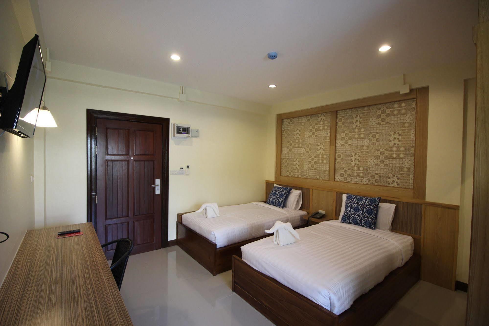 Hotel Monmuang Chiang Mai Esterno foto