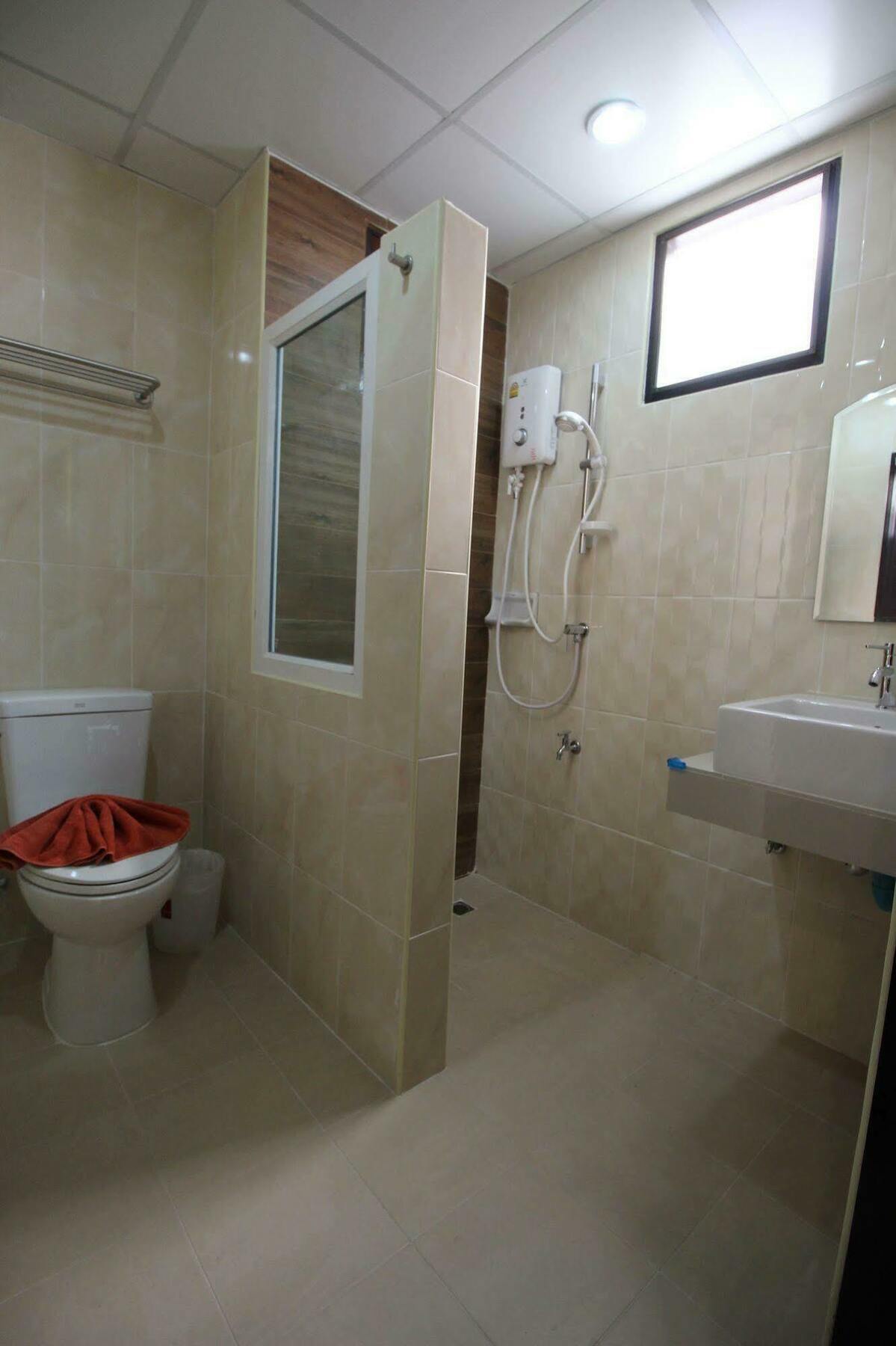 Hotel Monmuang Chiang Mai Esterno foto